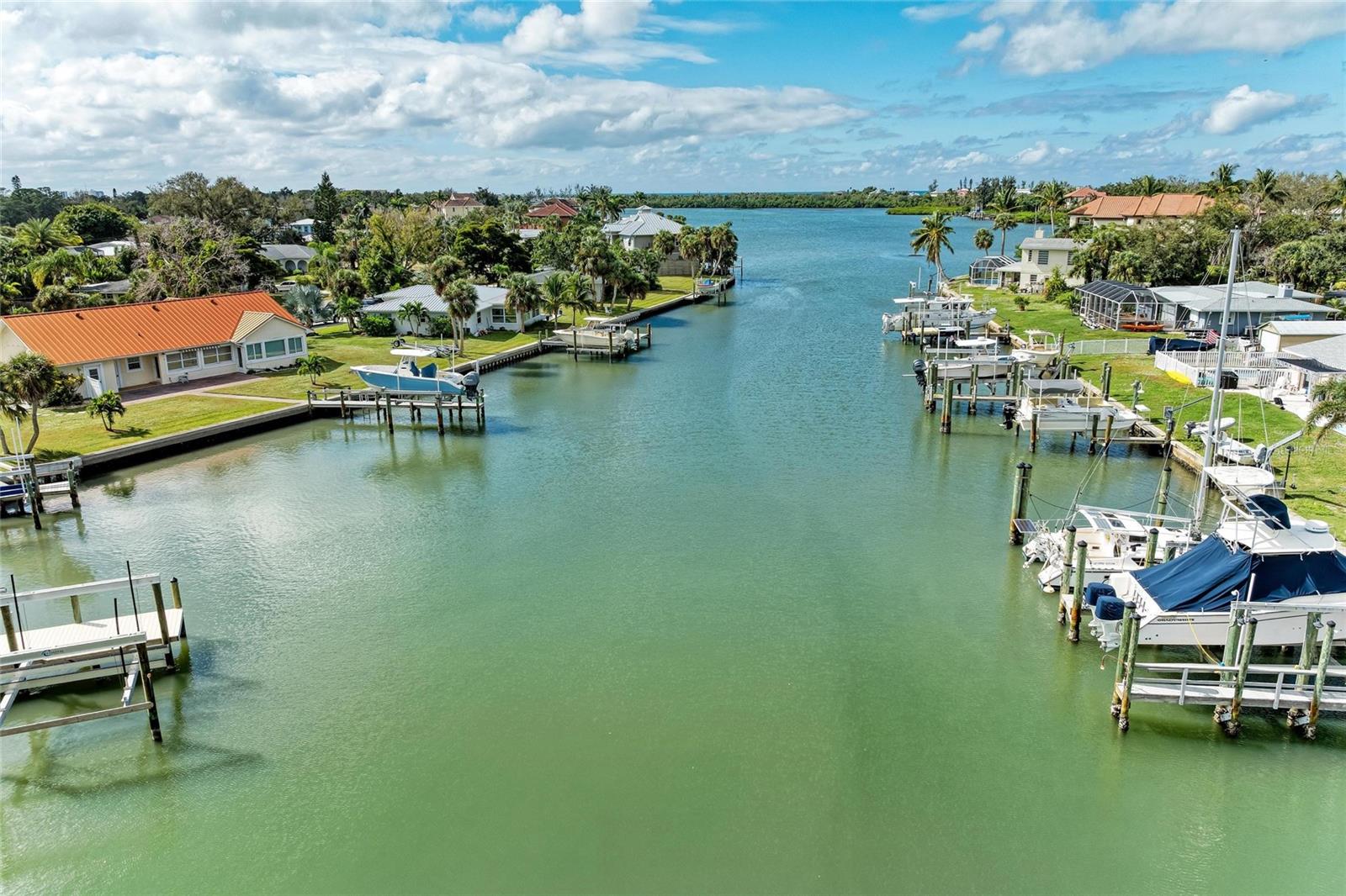 LYONS BAY - Residential