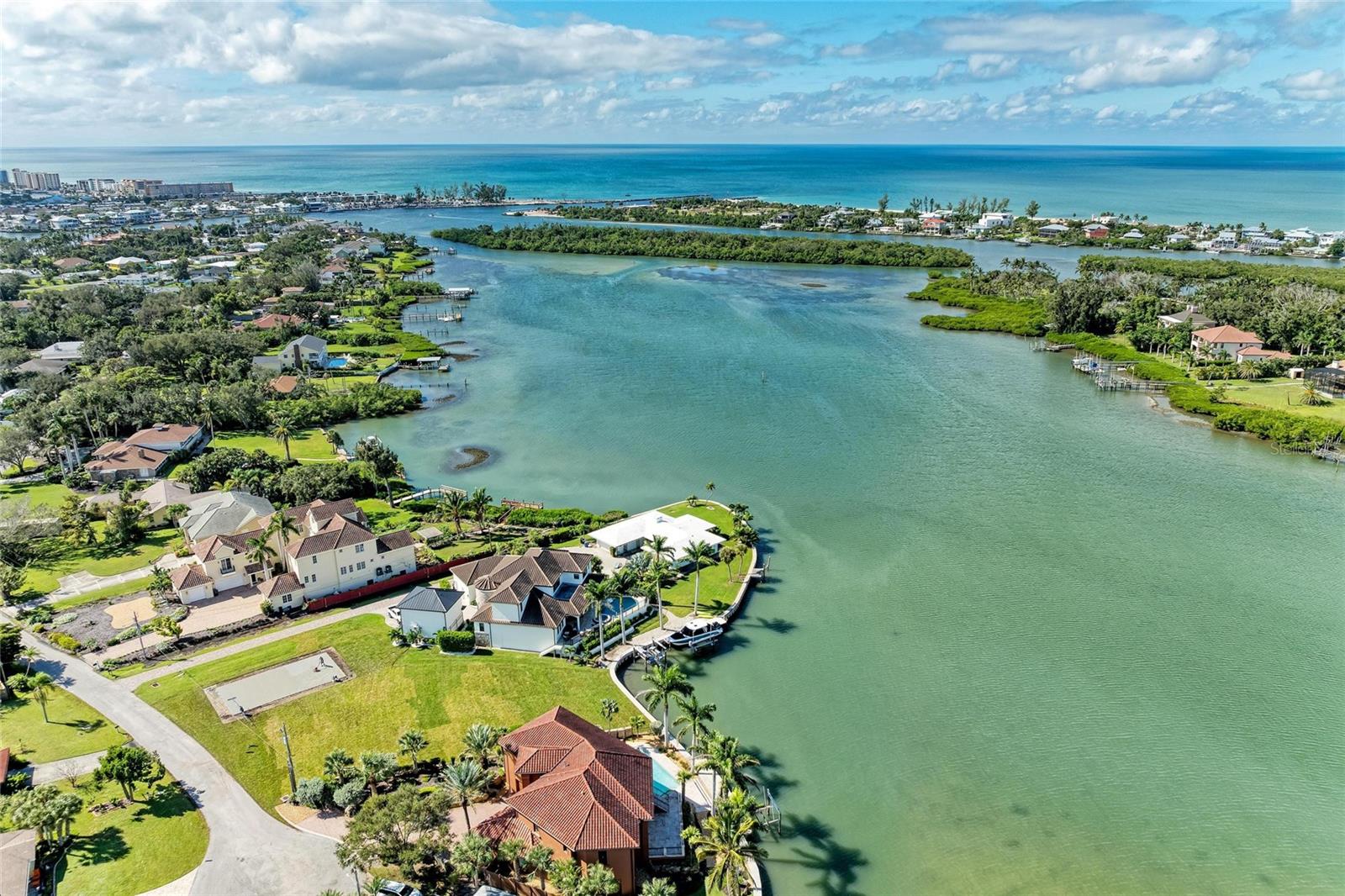 LYONS BAY - Residential