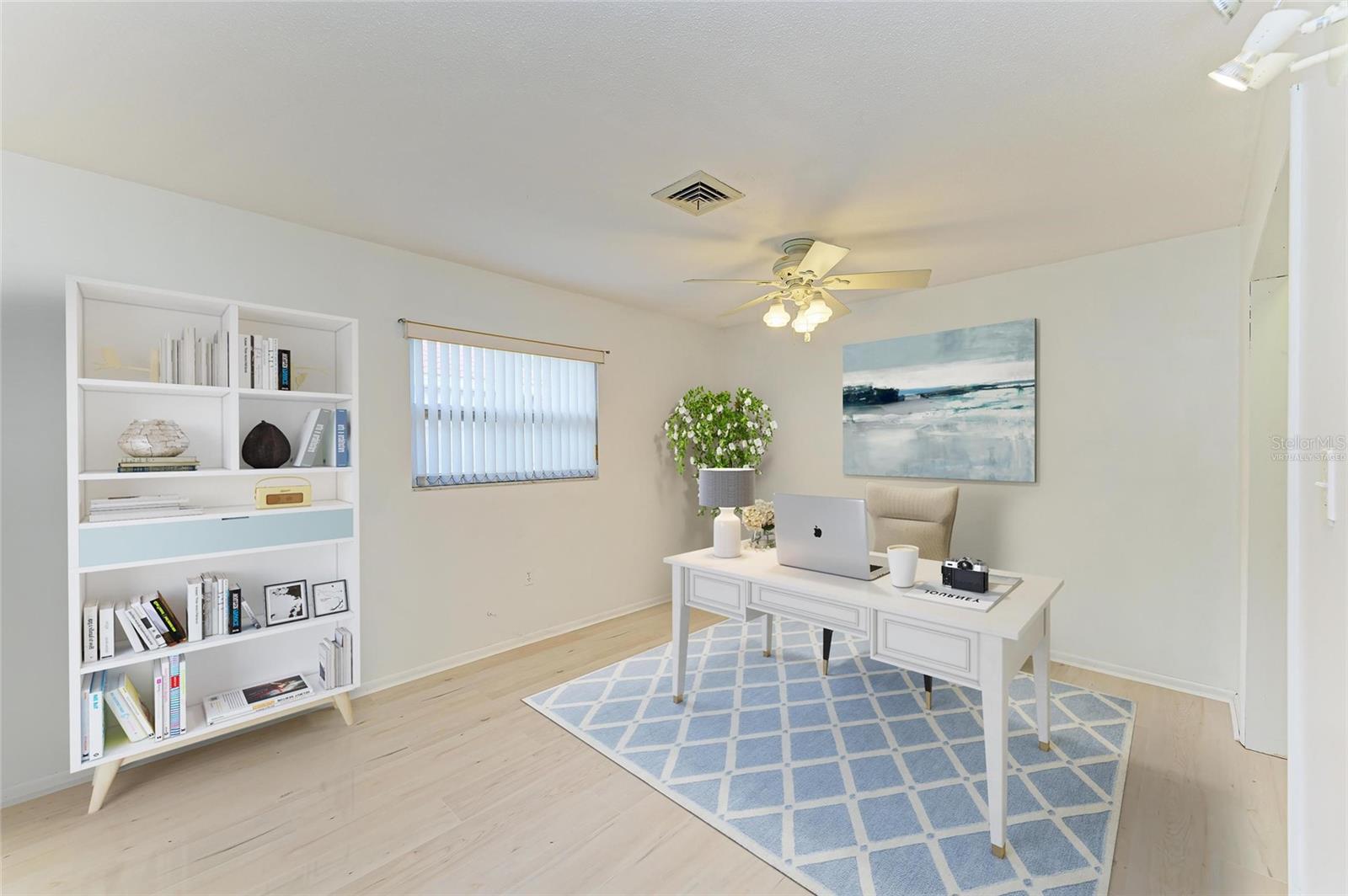 LYONS BAY - Residential