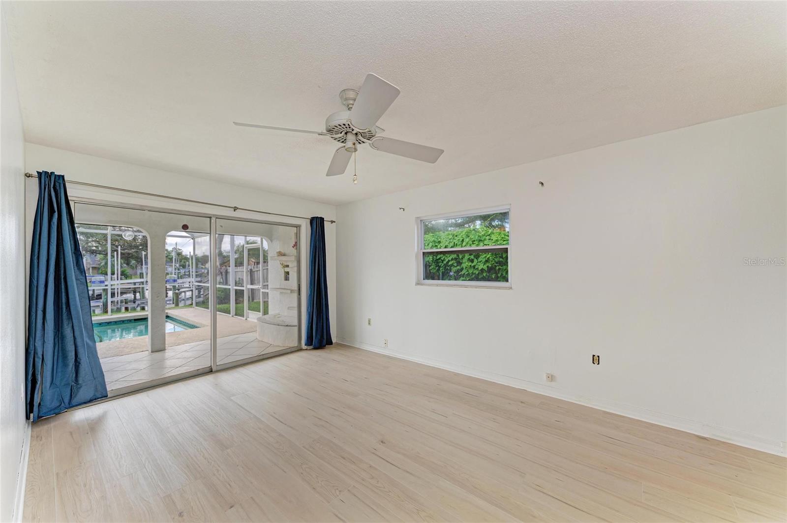 LYONS BAY - Residential