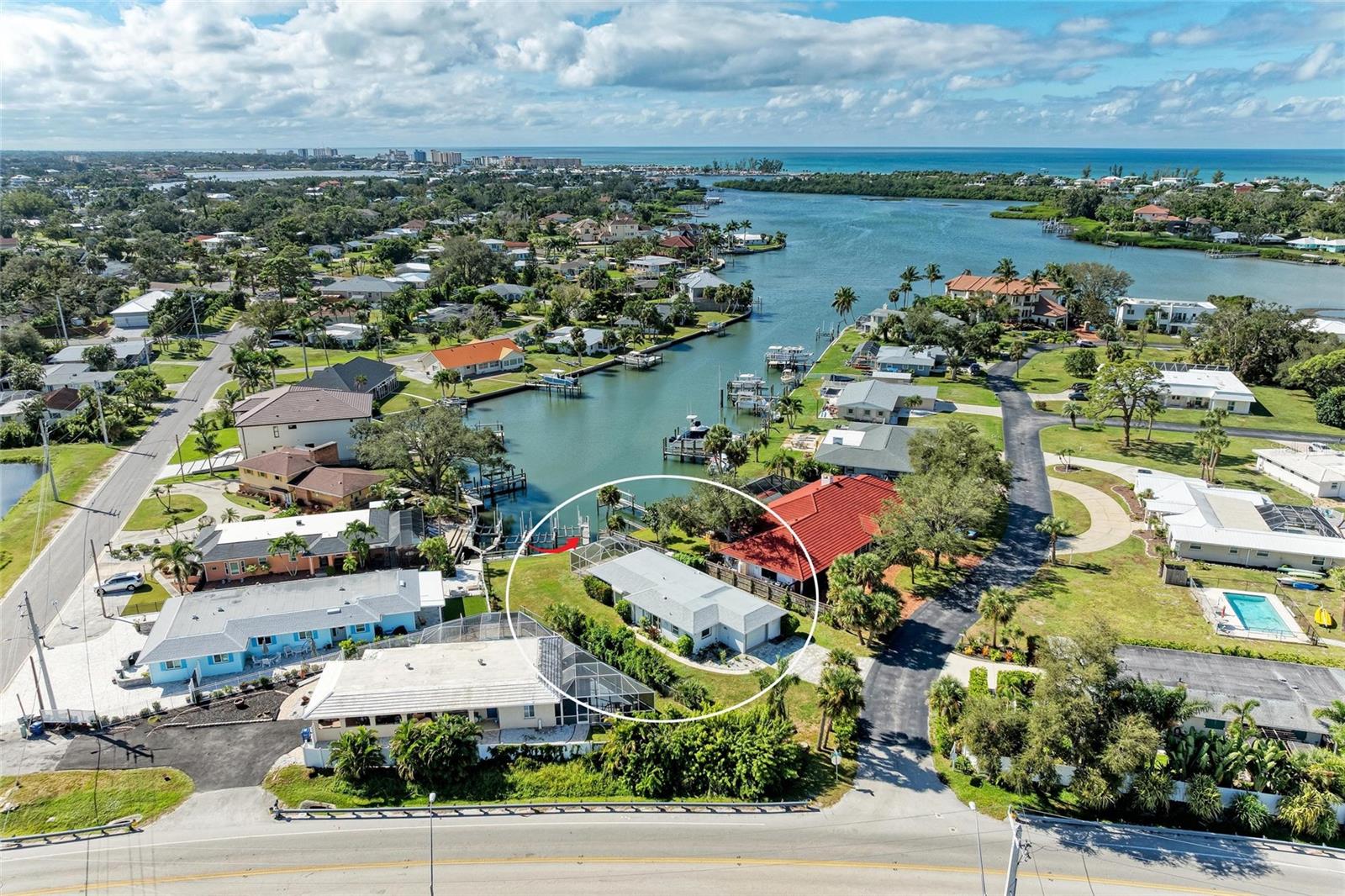 LYONS BAY - Residential