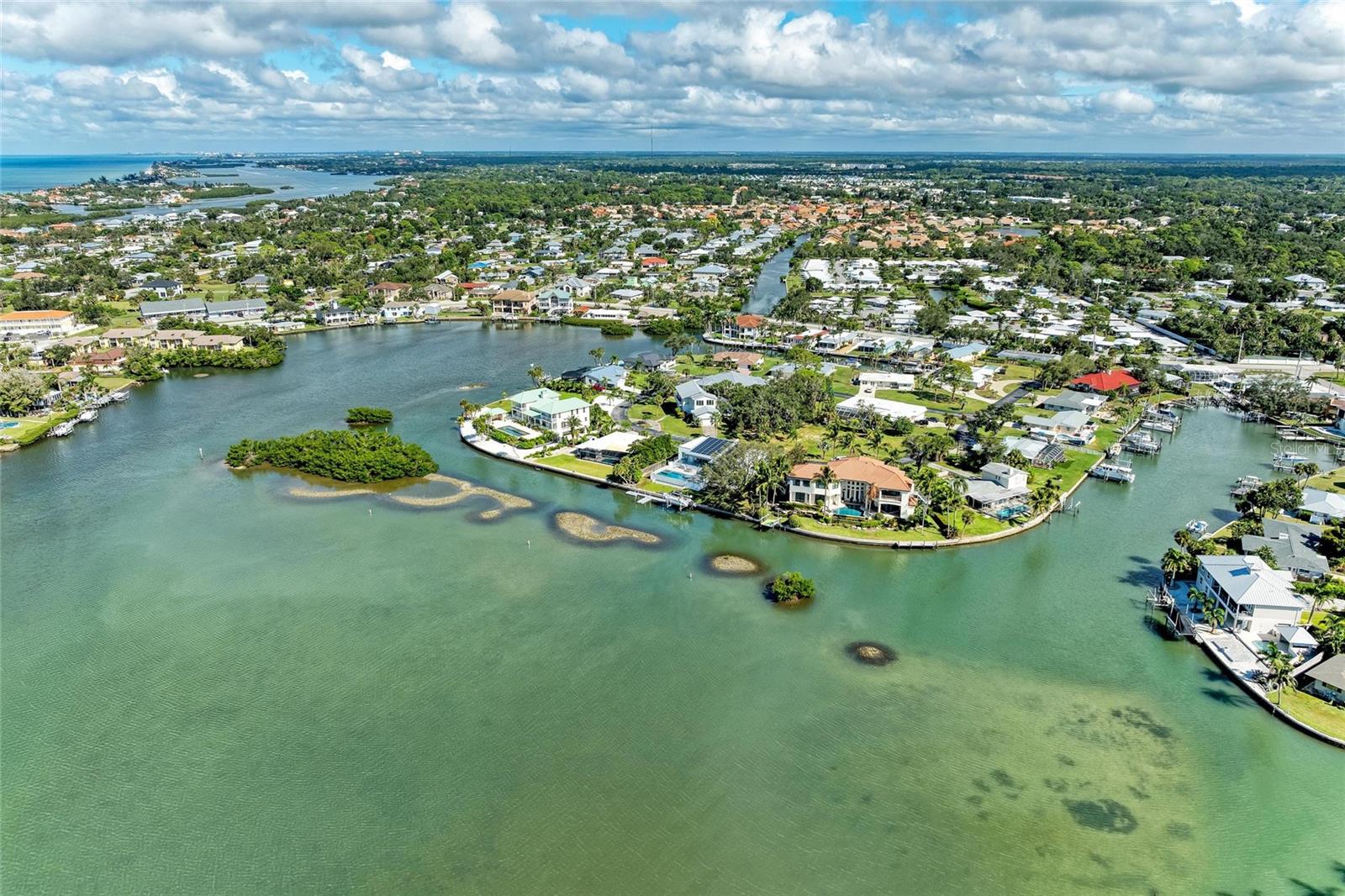 LYONS BAY - Residential