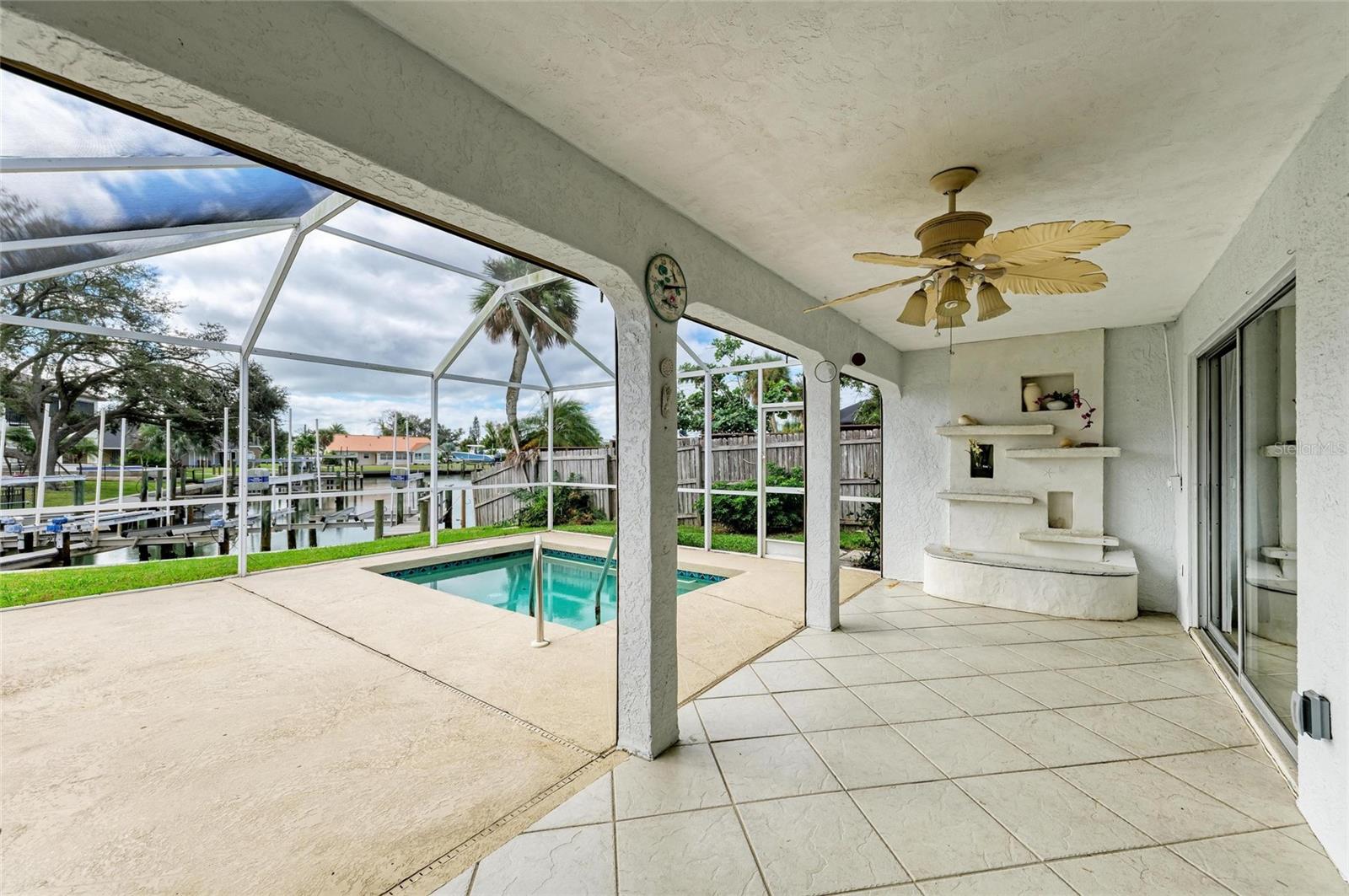 LYONS BAY - Residential