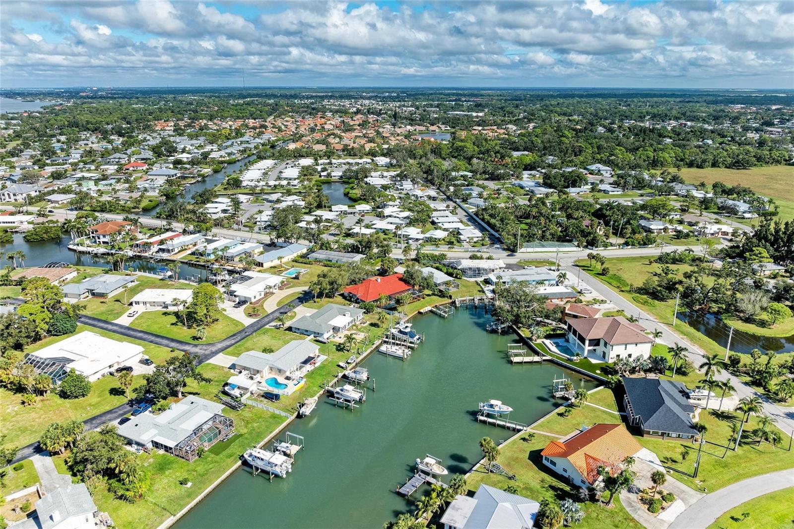 LYONS BAY - Residential