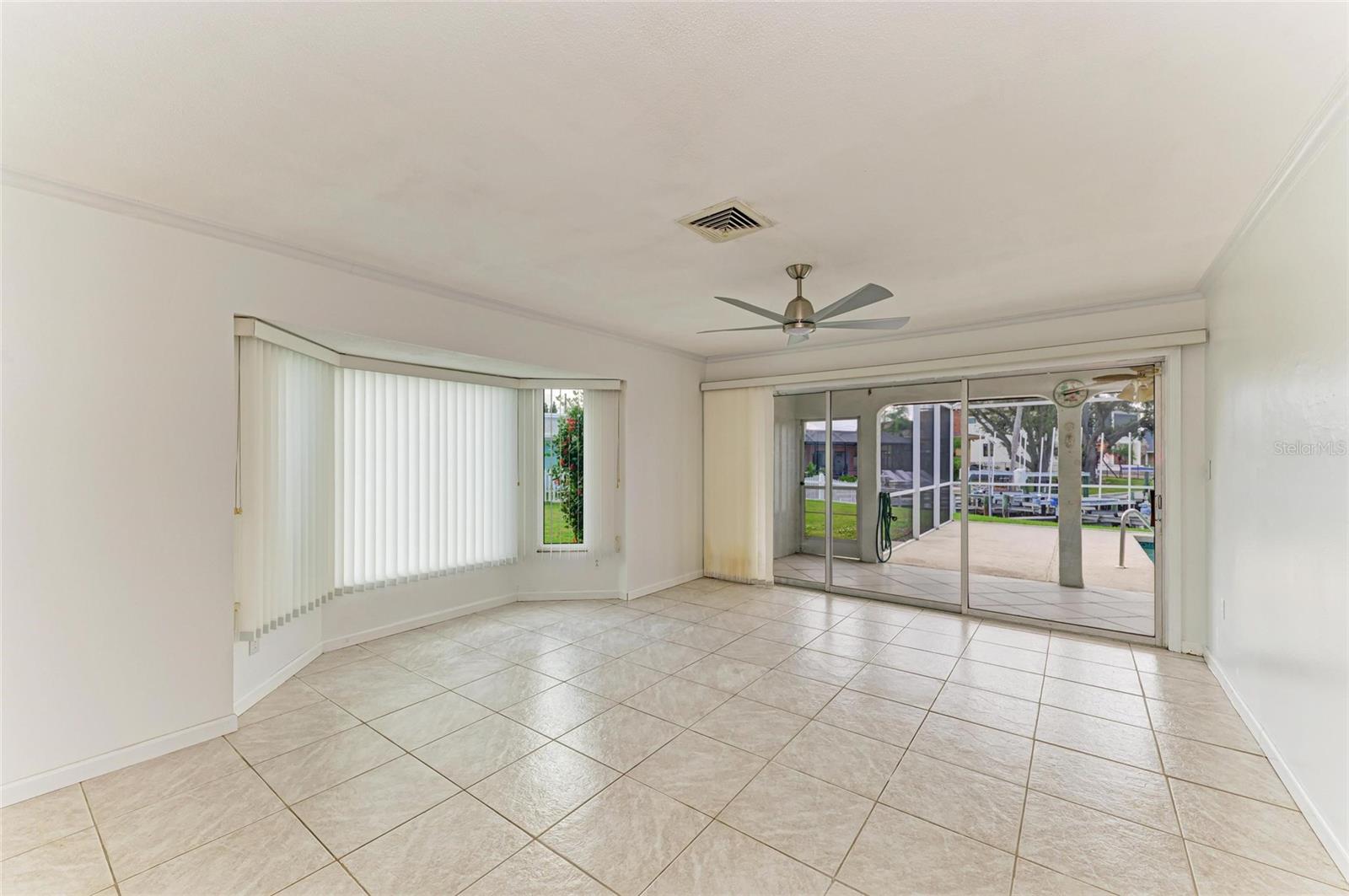 LYONS BAY - Residential