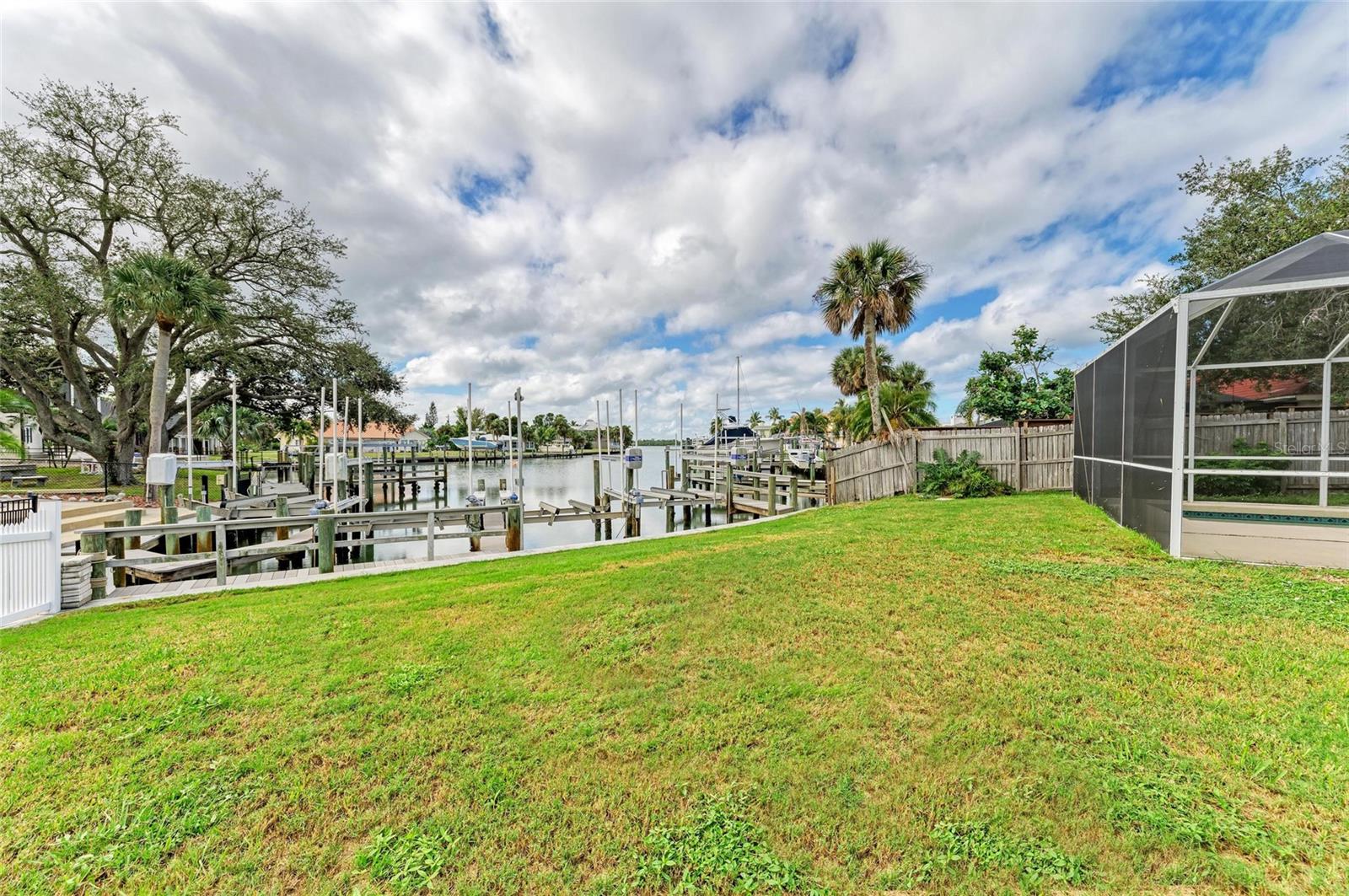 LYONS BAY - Residential