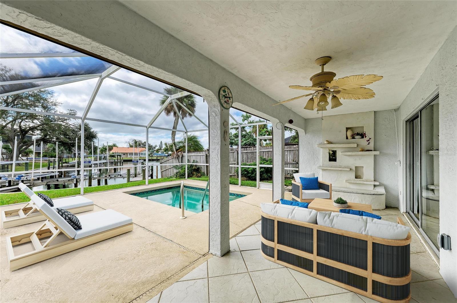 LYONS BAY - Residential