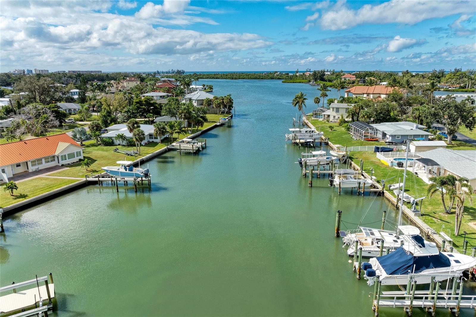 LYONS BAY - Residential
