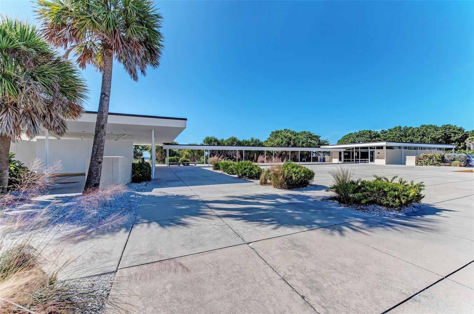 LYONS BAY - Residential