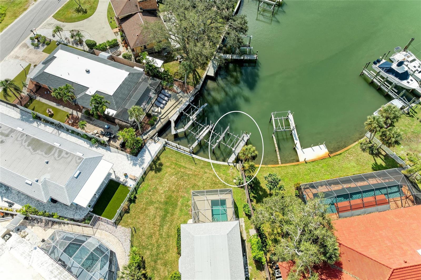 LYONS BAY - Residential
