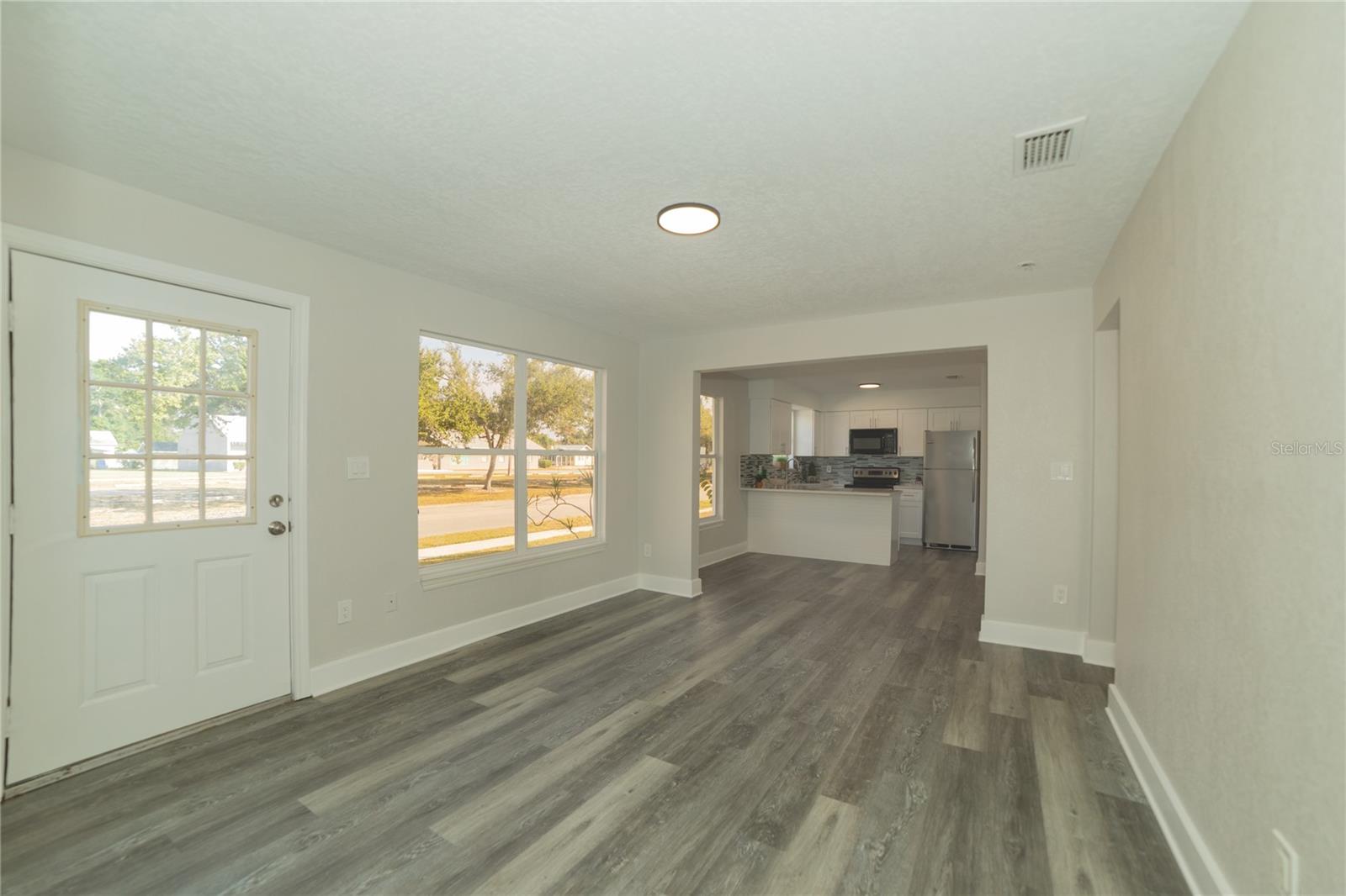 TAMIAMI PARK - Residential