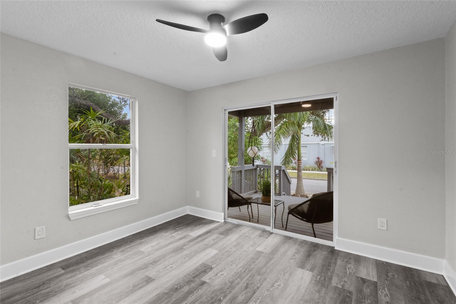 TAMIAMI PARK - Residential