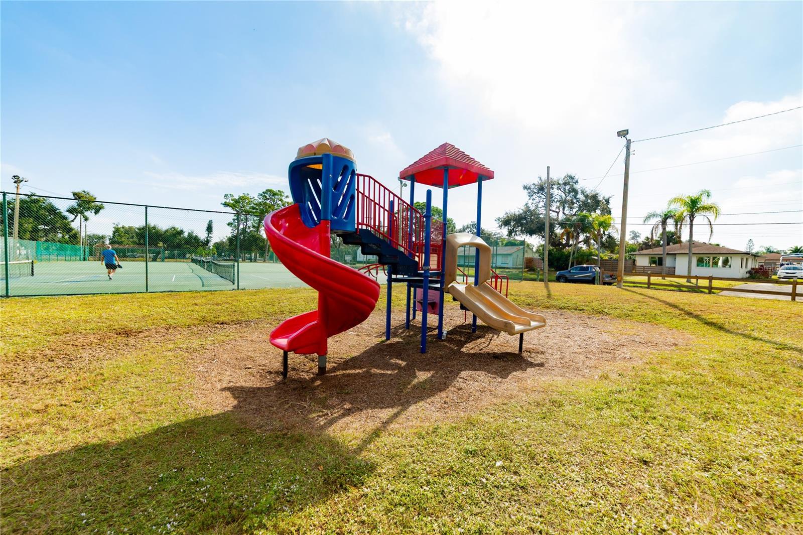 TAMIAMI PARK - Residential