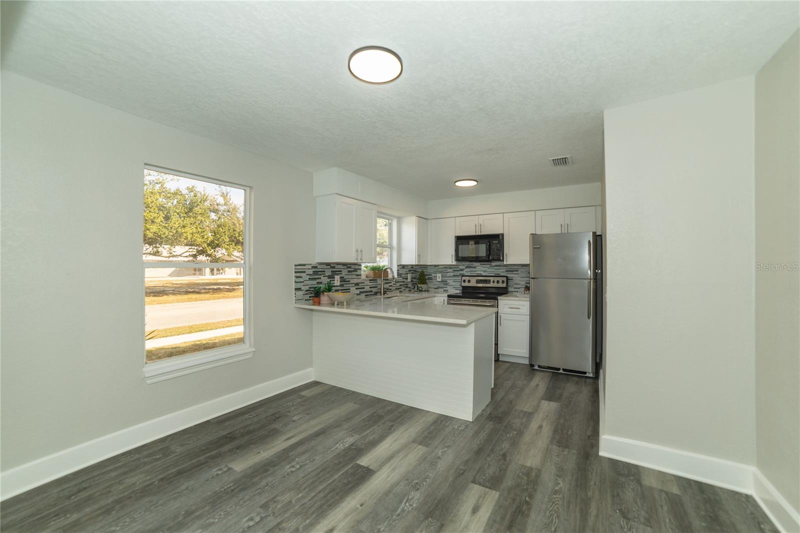 TAMIAMI PARK - Residential