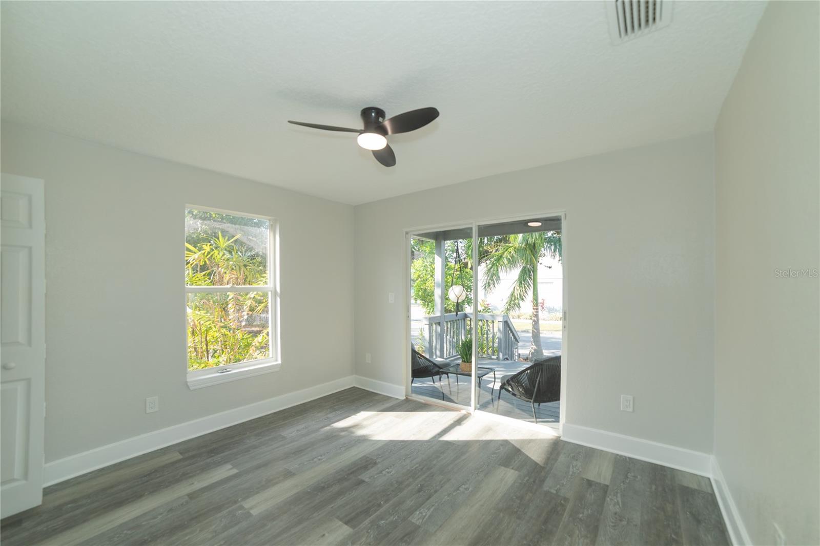 TAMIAMI PARK - Residential