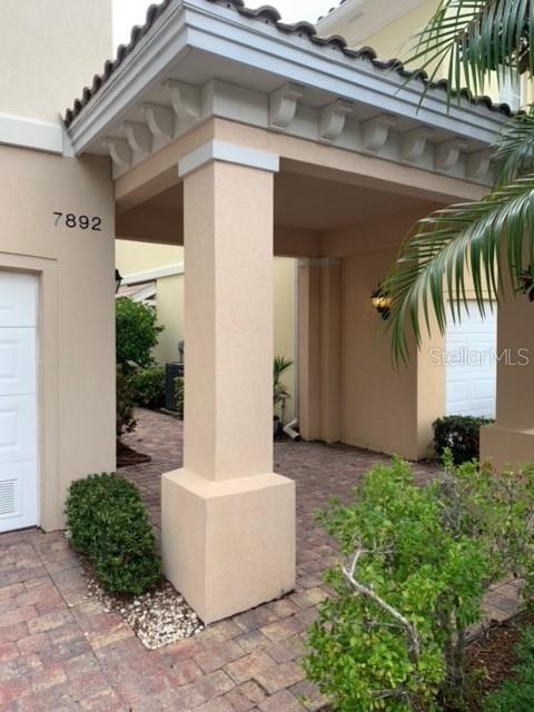 VILLAGEWALK - Residential Lease