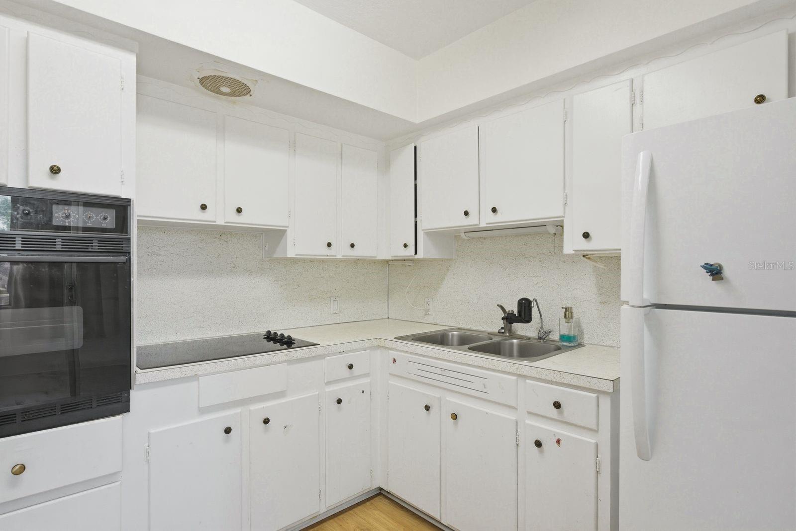 CLEARVIEW OAKS BLDG 15 - Residential