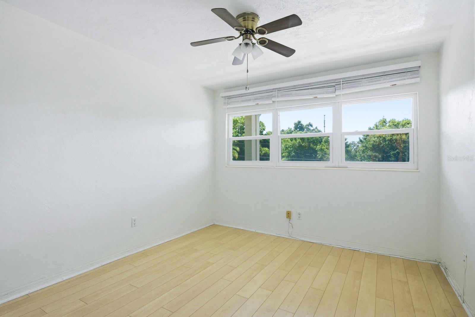 CLEARVIEW OAKS BLDG 15 - Residential