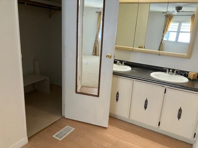 LADY LAKE ORANGE BLOSSOM GARDENS UNIT 01 - Residential