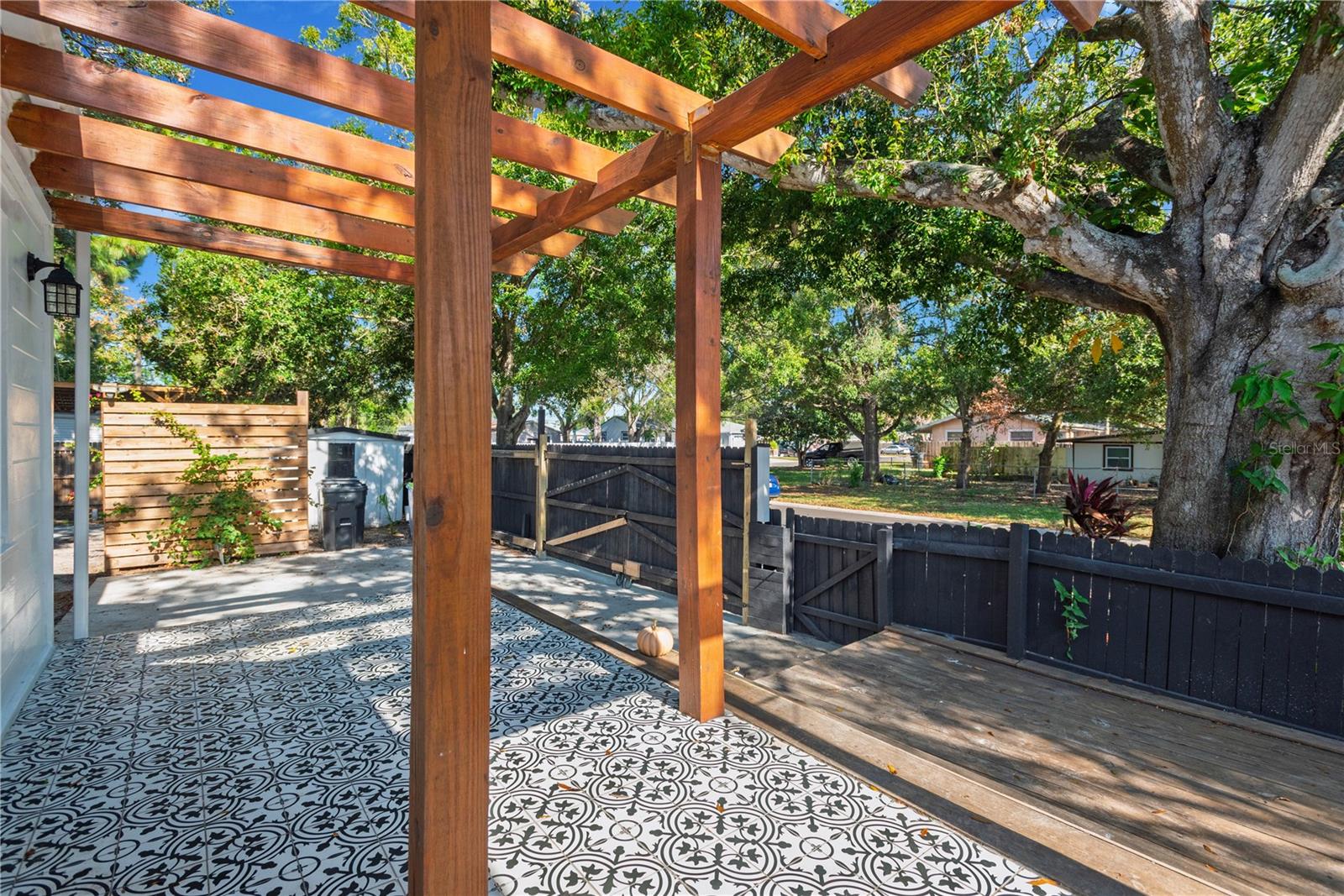 ANN PARK HEIGHTS - Residential