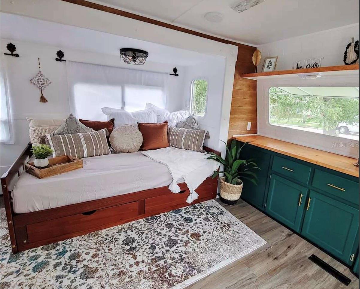 ANN PARK HEIGHTS - Residential