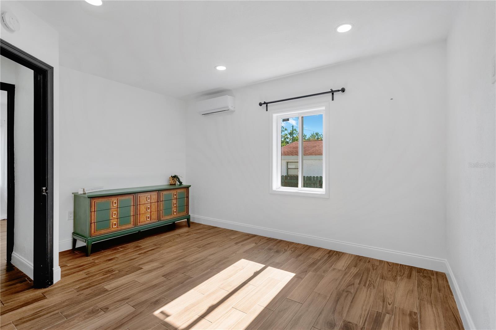 ANN PARK HEIGHTS - Residential