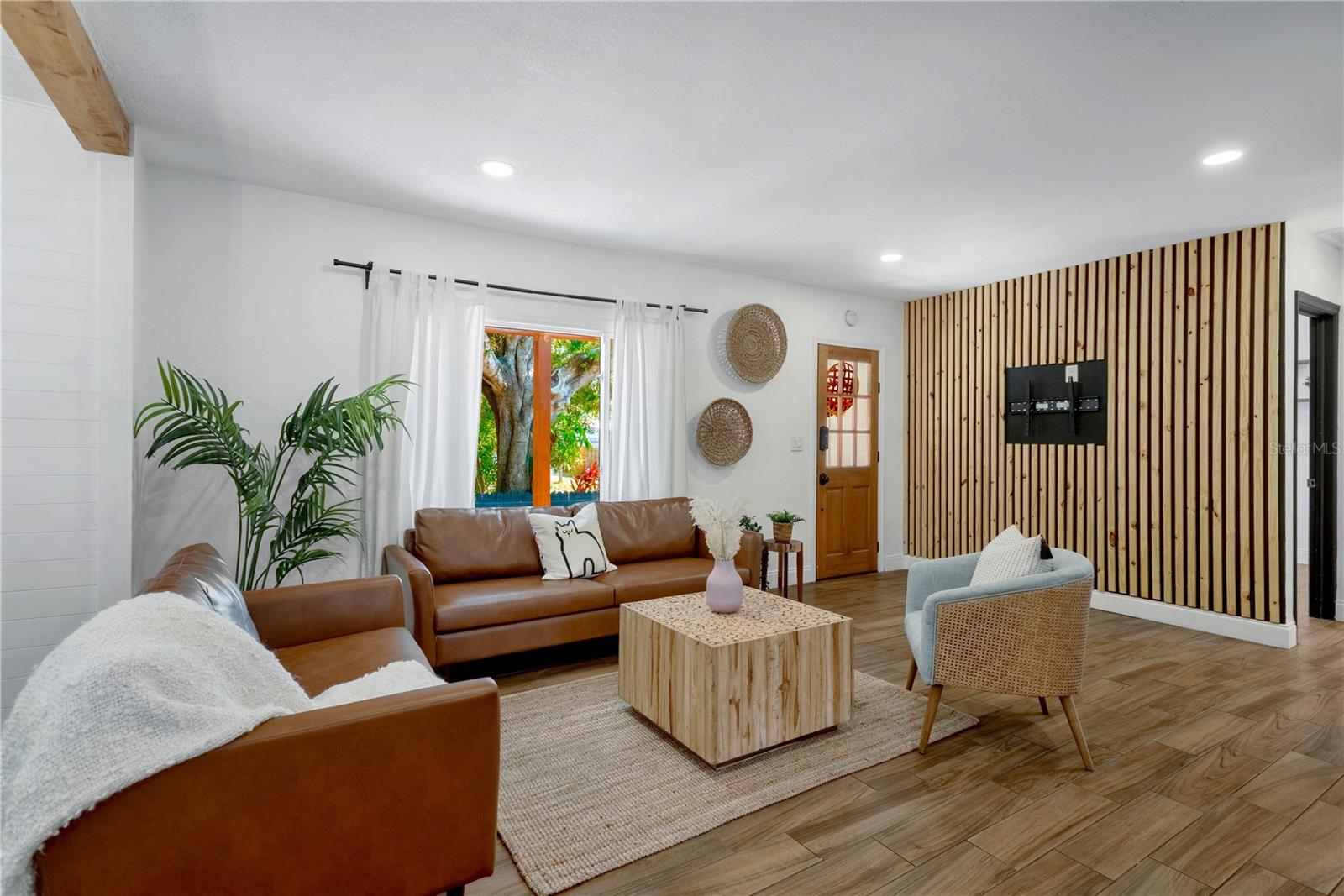 ANN PARK HEIGHTS - Residential