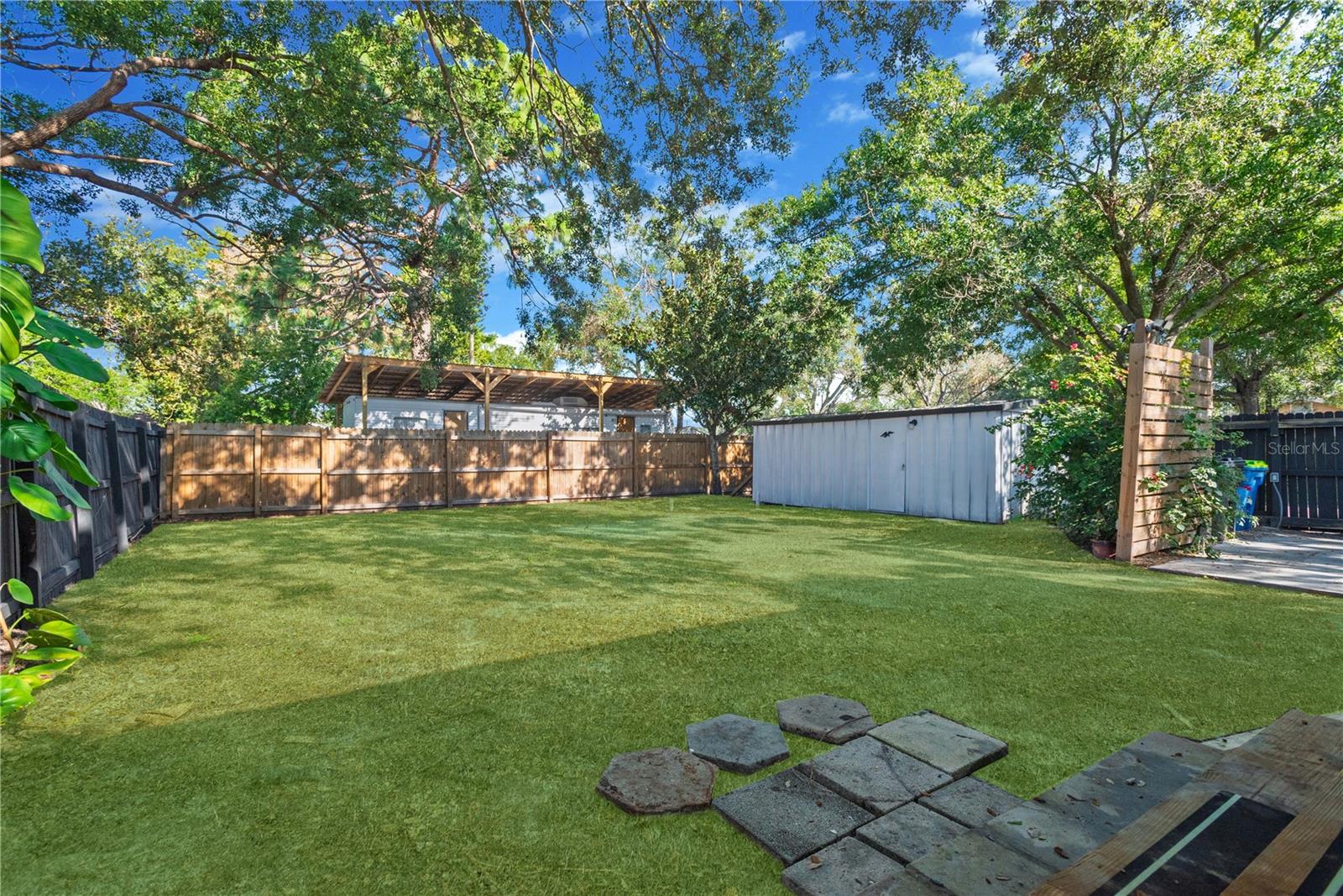 ANN PARK HEIGHTS - Residential