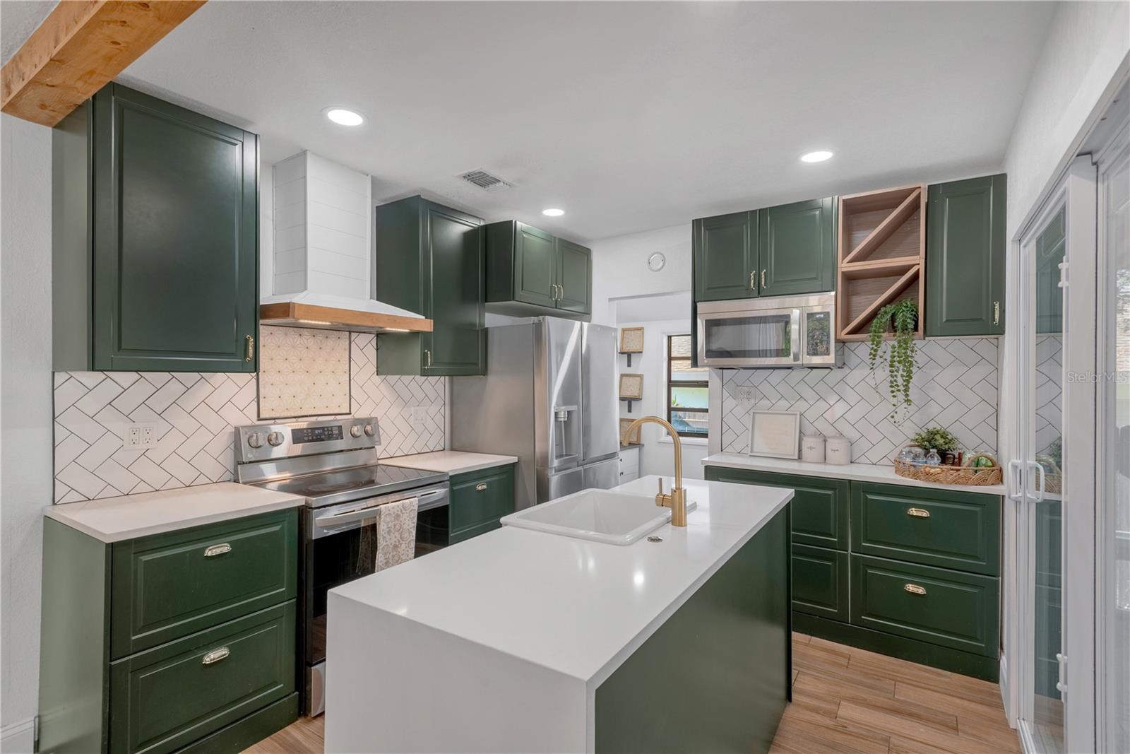 ANN PARK HEIGHTS - Residential