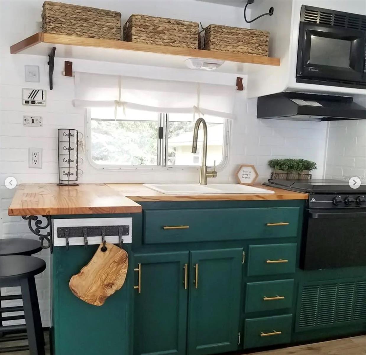 ANN PARK HEIGHTS - Residential