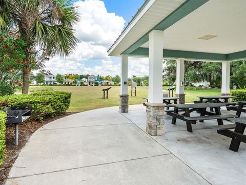 A home in PARRISH