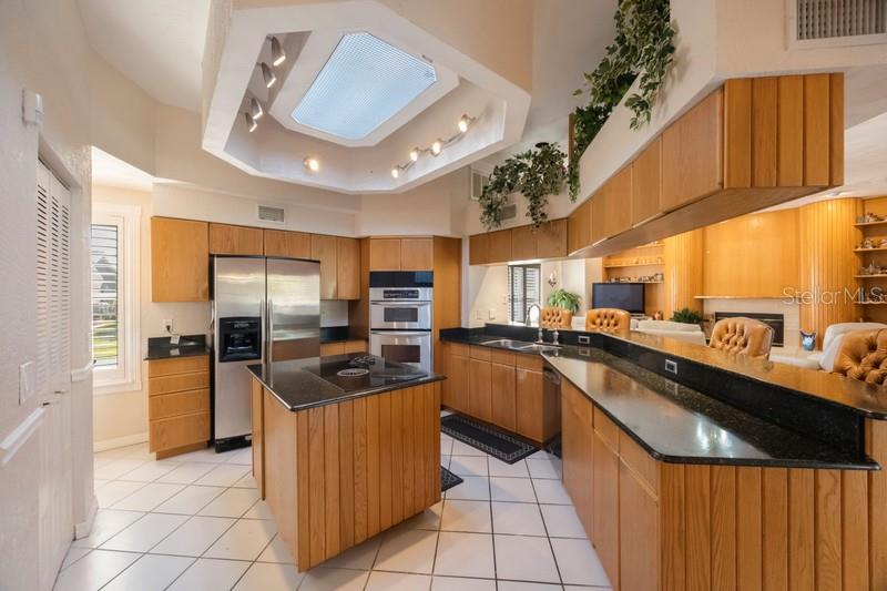 TIERRA VERDE UNIT 1 4TH REP - Residential