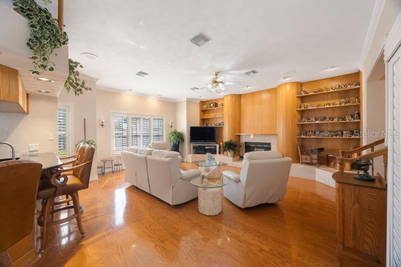 TIERRA VERDE UNIT 1 4TH REP - Residential