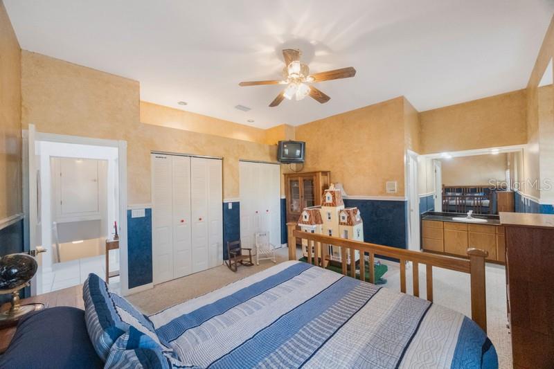 TIERRA VERDE UNIT 1 4TH REP - Residential