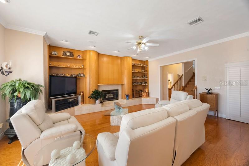 TIERRA VERDE UNIT 1 4TH REP - Residential