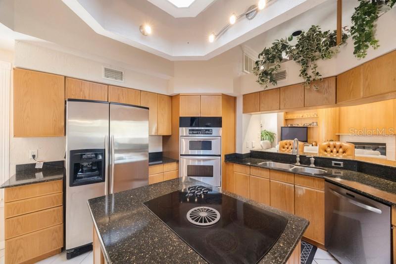 TIERRA VERDE UNIT 1 4TH REP - Residential