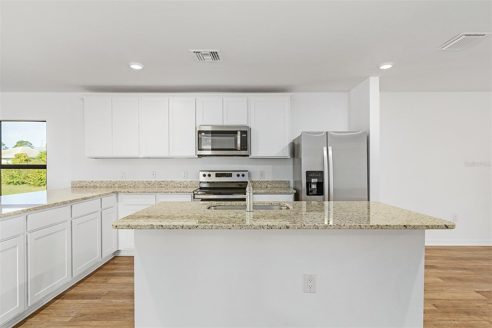 1584 - PORT CHARLOTTE SUB 30 - Residential