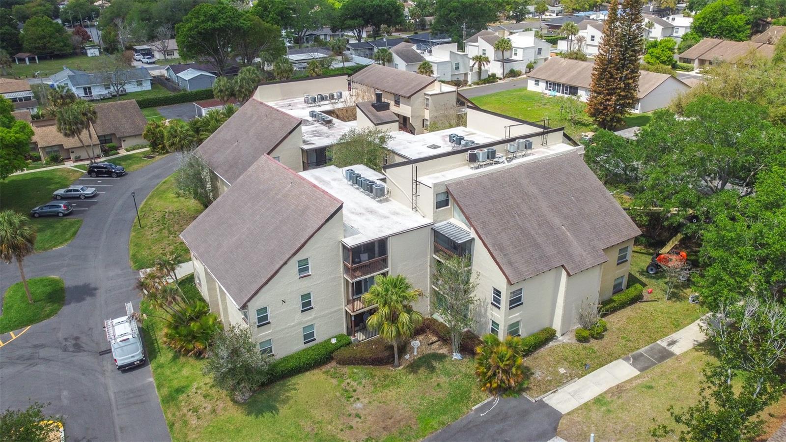 KIMBERLEA CONDO 02 - Residential