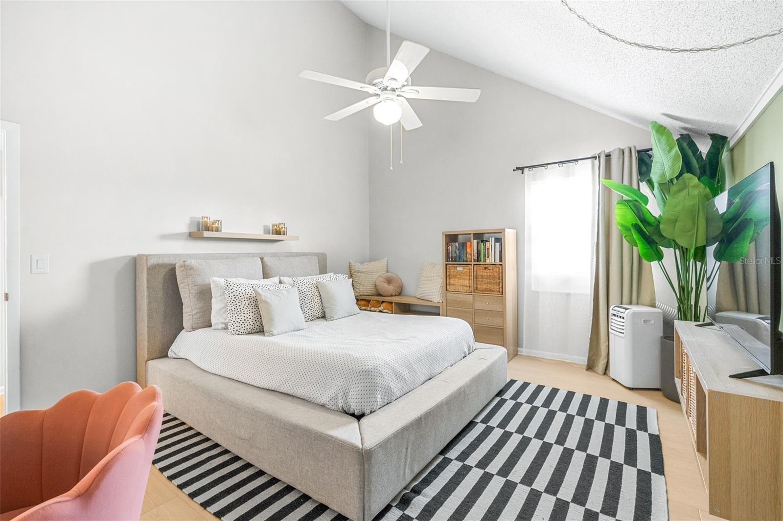 KIMBERLEA CONDO 02 - Residential