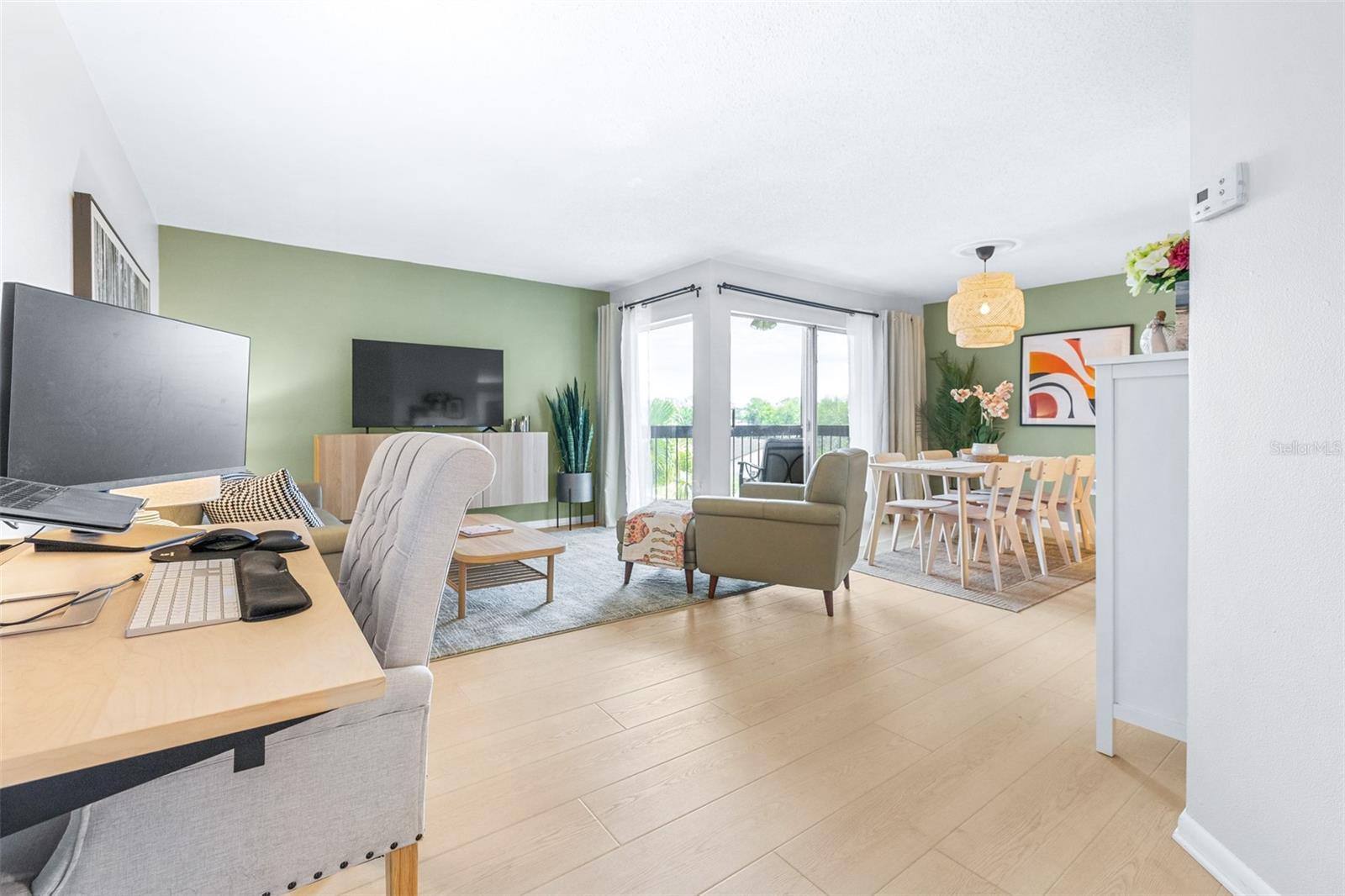 KIMBERLEA CONDO 02 - Residential