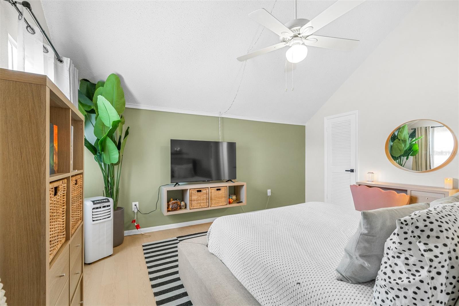 KIMBERLEA CONDO 02 - Residential