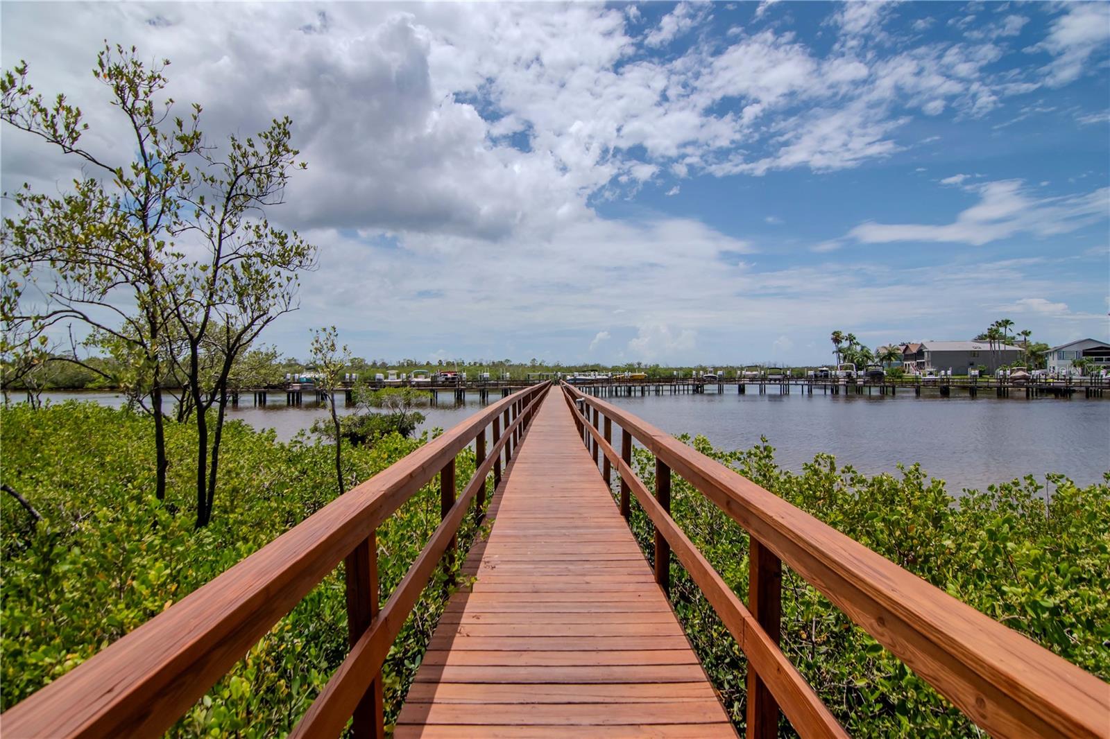 SEAVIEW PLACE GULF LNDGS - Residential