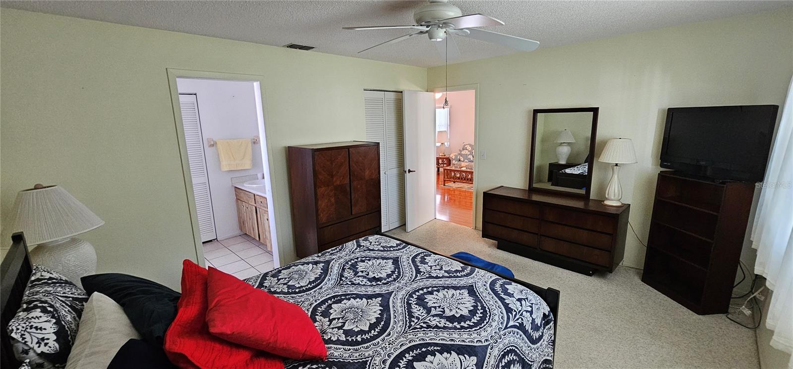 CIRCLE WOODS OF VENICE 1 - Residential