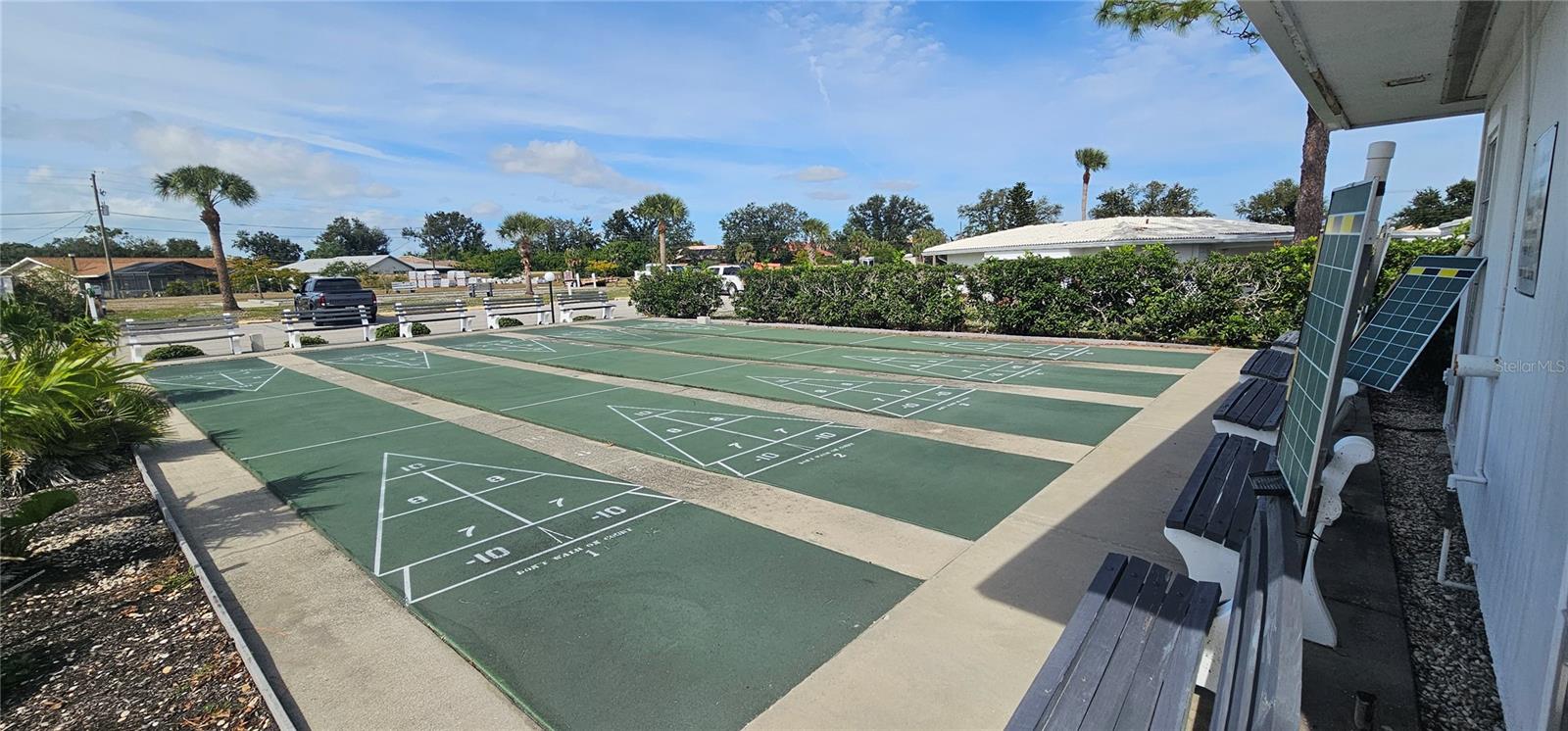 CIRCLE WOODS OF VENICE 1 - Residential