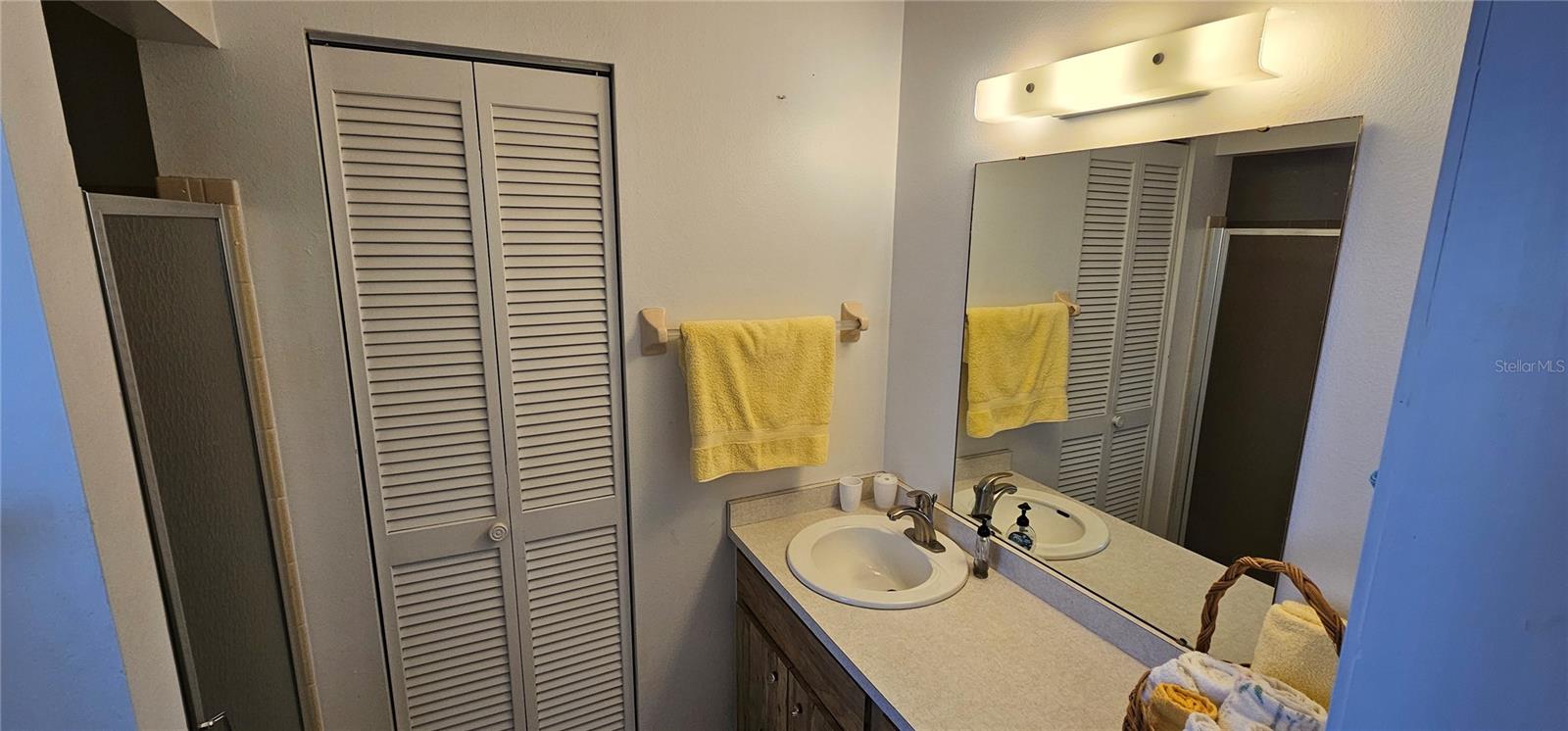 CIRCLE WOODS OF VENICE 1 - Residential