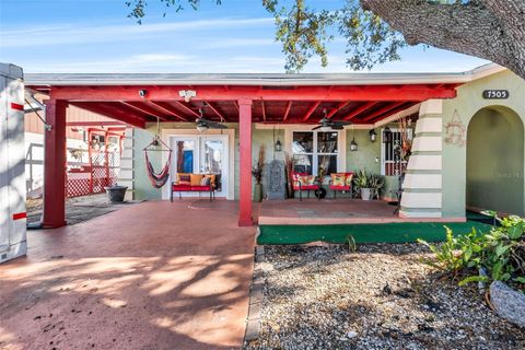 A home in TAMPA