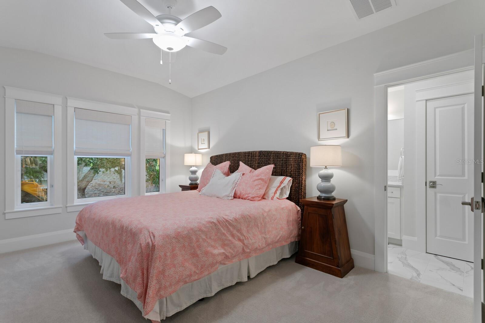 SHELL POINT - Residential