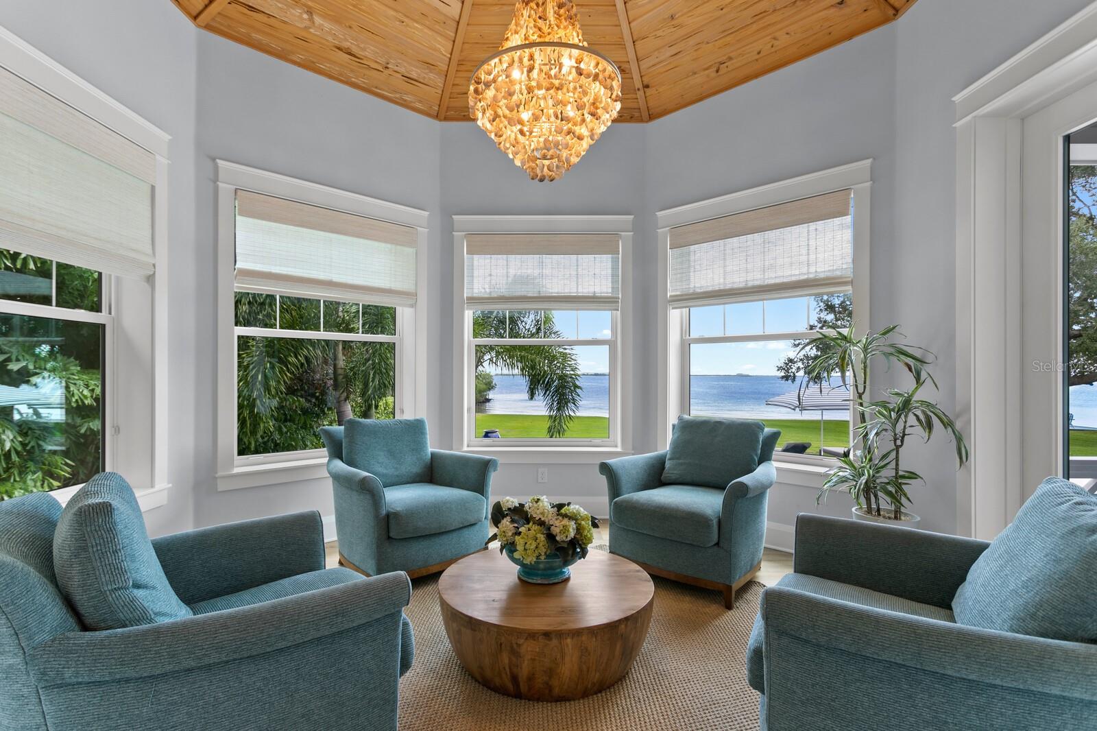 SHELL POINT - Residential