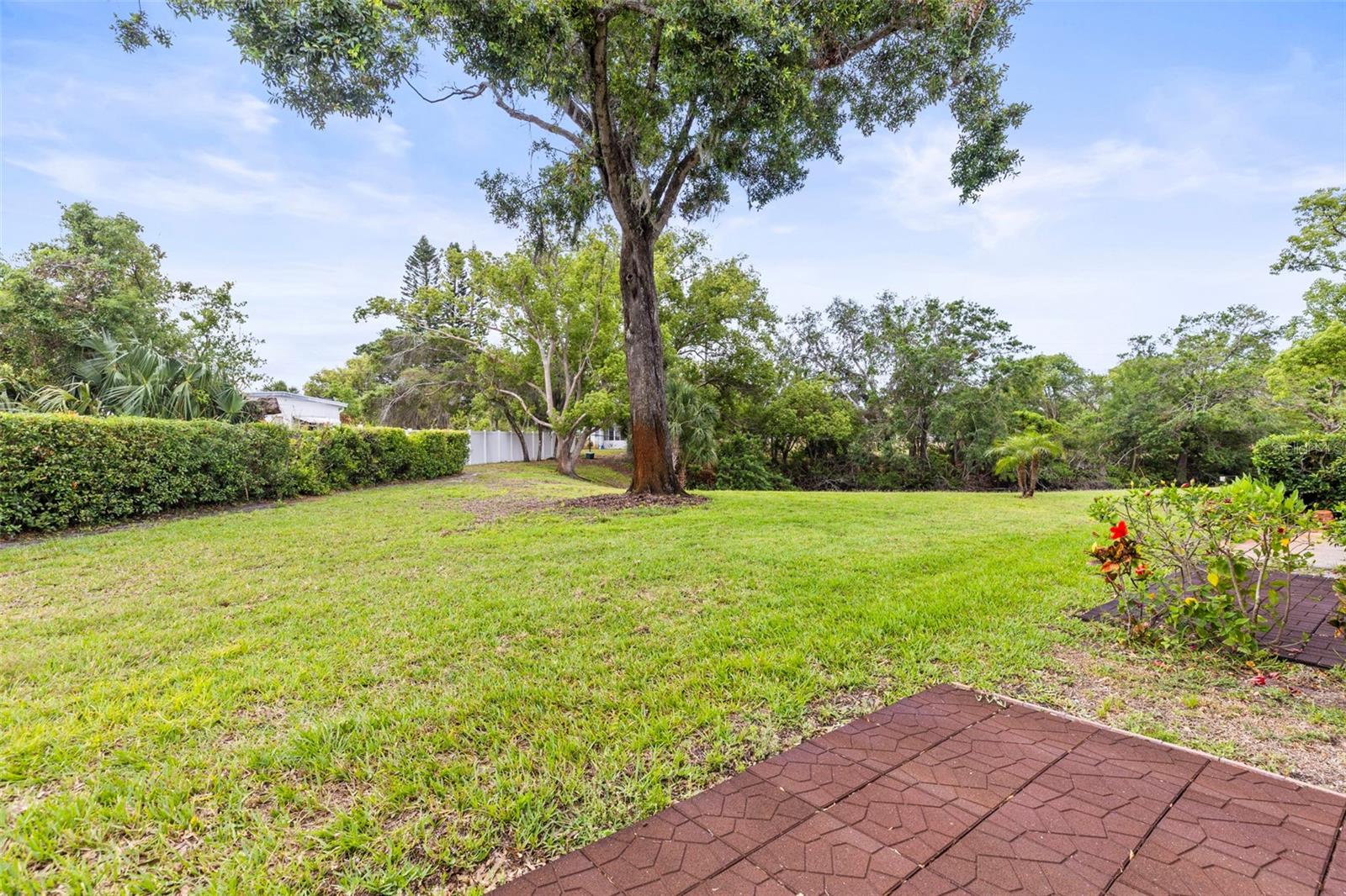 GARDENS BEACON SQUARE - Residential