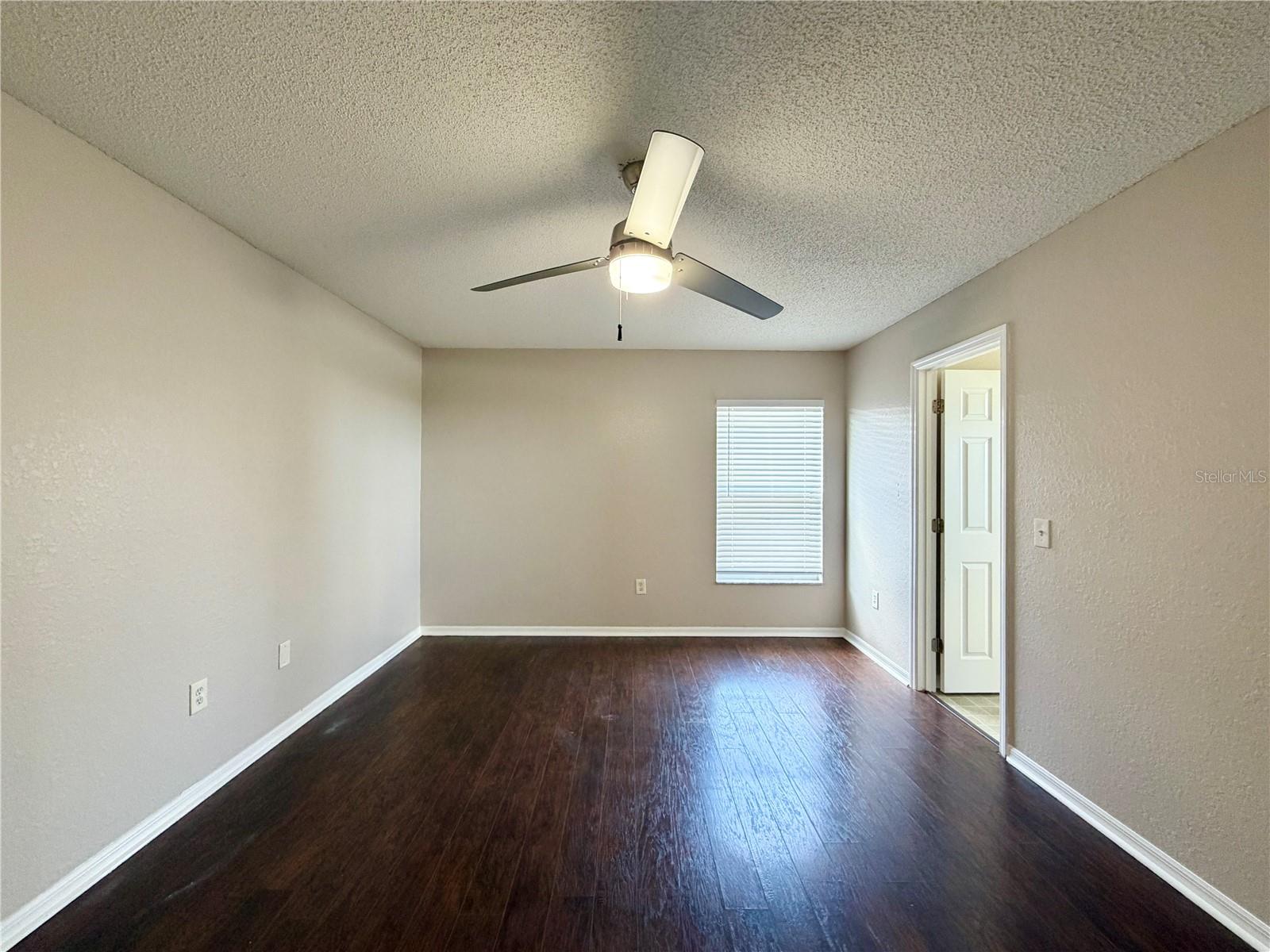 SAVANNA POINTE - Residential